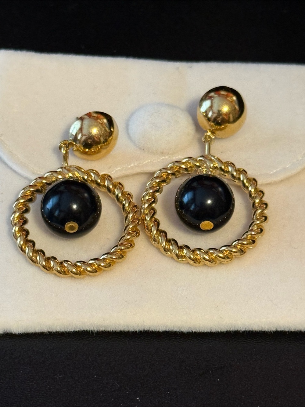 Vintage 80s Gold Rope Hoop Dangle Earrings Black Onyx Cabochon Bead